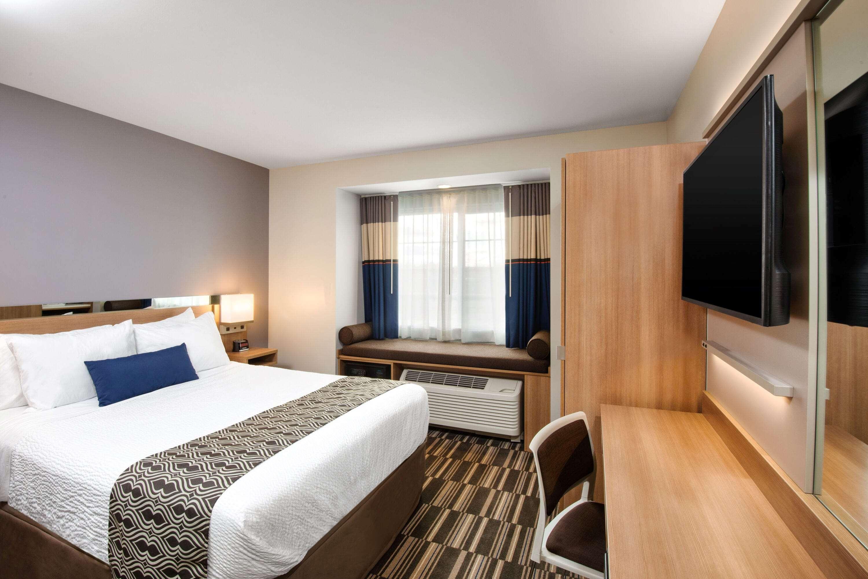 Microtel Inn & Suites By Wyndham Farmington Экстерьер фото